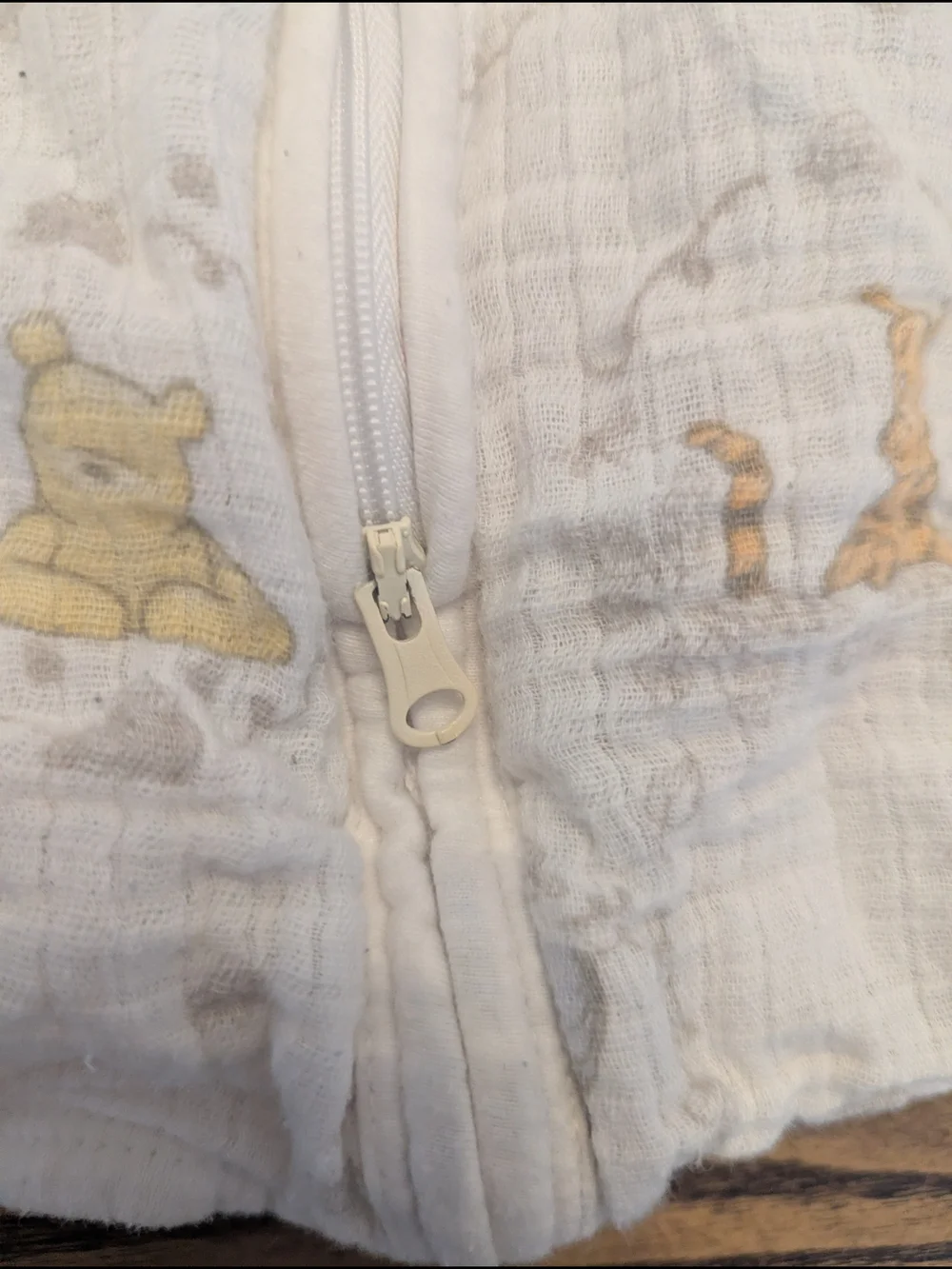 EUC Disney Baby Aden + Anais Classic Winnie the Pooh M 6-12 month sleep sack